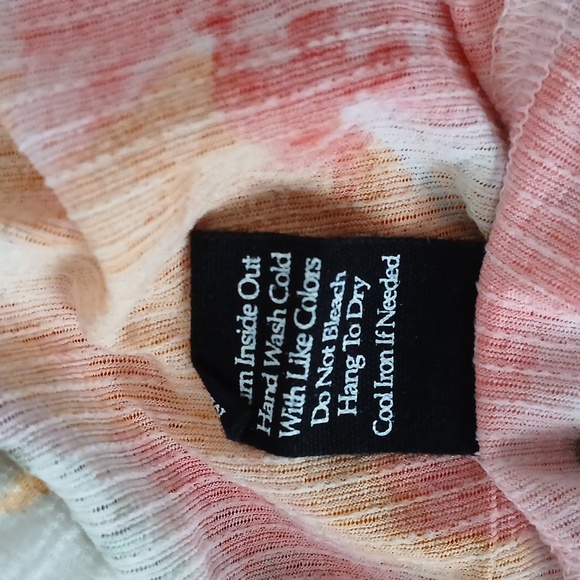 Fifty Street spaghetti strap blouse - Picture 9 of 11